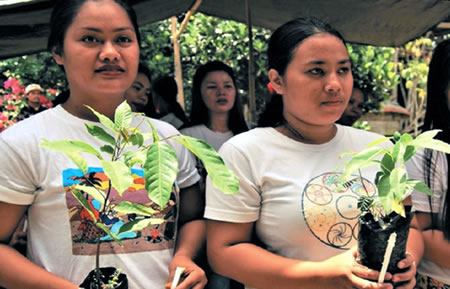 Subanen's preparing to plant trees.