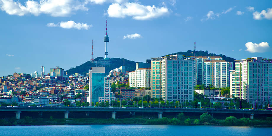 Itaewon neighborhood perched on a low hill along the banks of the Han River